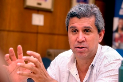 Ramón Ruiz: &quot;No es la guerra, es el gobierno el que aumentó 36% el combustible&quot;