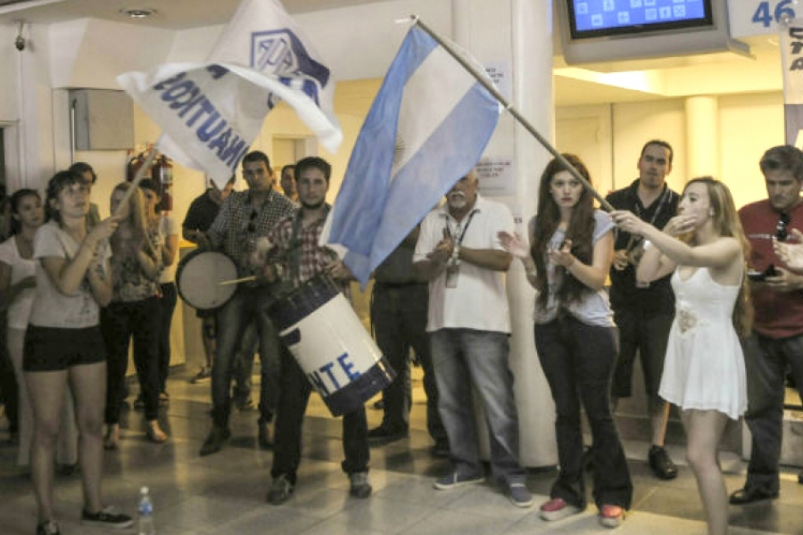 Argentina: Quiebra de Sol, protesta y expectativa por la segunda reunión en Trabajo