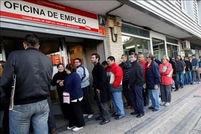 España: Las empresas despiden a 125.000 trabajadores en vacaciones para ahorrarse las cotizaciones