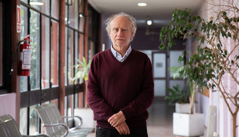 Dr.  Gabriel González Rabelino