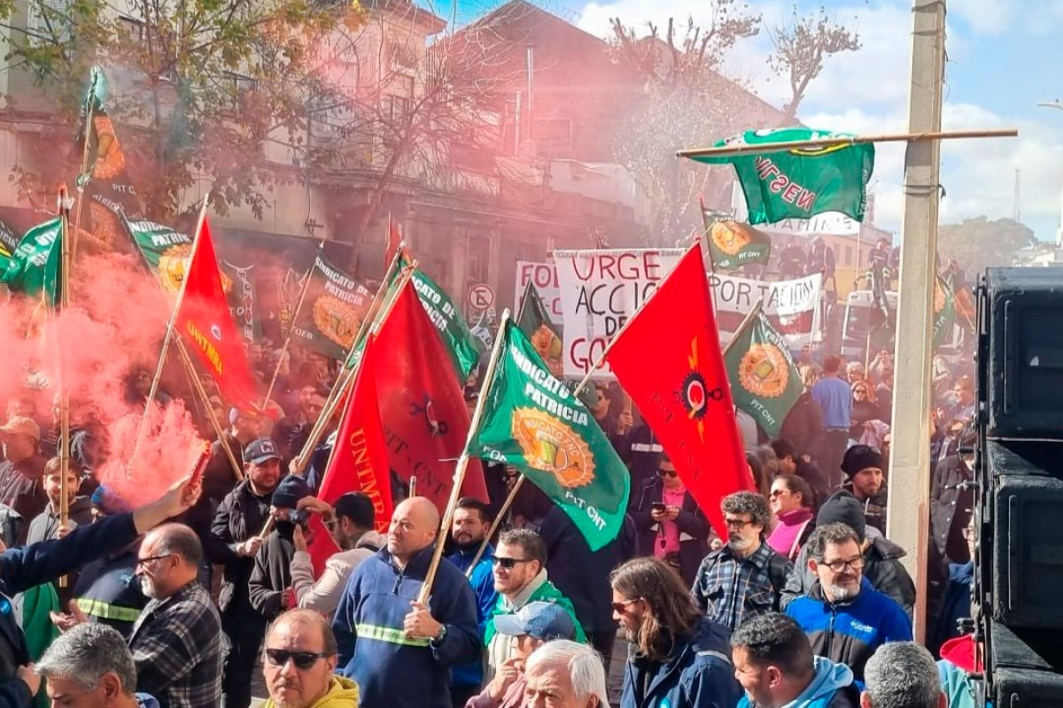 movilizacion Foeb banderas